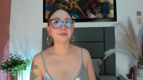 Snapshot of emilyywatson chatting on 15, 1, 2026 Emilyy Watson online show from 15, 1, 2026