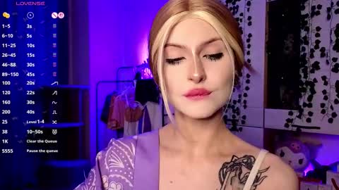 Snapshot of emimiy chatting on 10, 11, 2025 emimiy online show from 10, 11, 2025