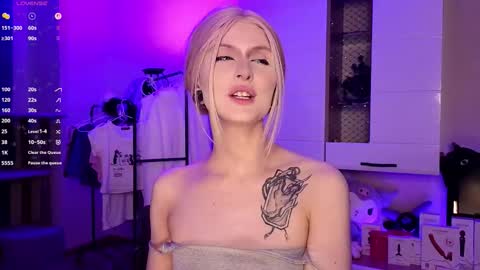 Snapshot of emimiy chatting on 15, 12, 2025 emimiy online show from 15, 12, 2025