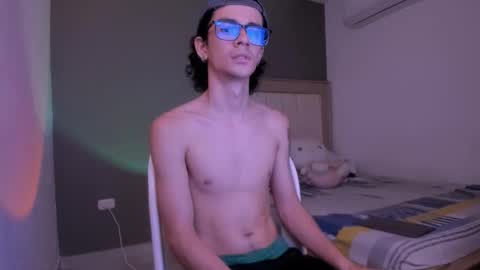 Snapshot of emitremmus_ chatting on 25, 11, 2025 Jordy online show from 25, 11, 2025