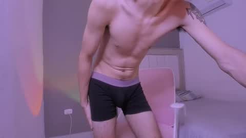 Snapshot of emitremmus_ chatting on 22, 4, 2026 Jordy online show from 22, 4, 2026