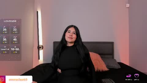 Snapshot of emma__clark__ chatting on 18, 7, 2026 Emma Clark online show from 18, 7, 2026