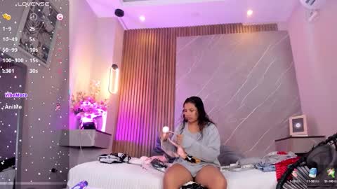 Snapshot of emma__rose1 chatting on 16, 10, 2025 emma__rose1 online show from 16, 10, 2025