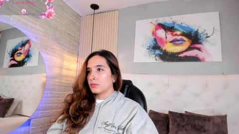 Snapshot of emma__smith01 chatting on 9, 9, 2025 Emma online show from 9, 9, 2025