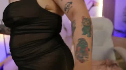 emma__walkerr_ online show from 18, 4, 2026