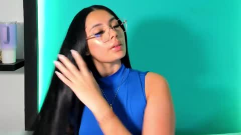 Snapshot of emma_ah chatting on 14, 4, 2026 emma_ah online show from 14, 4, 2026