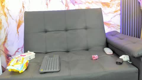 Snapshot of emma_angel_04 chatting on 12, 5, 2026 emma_angel_04 online show from 12, 5, 2026