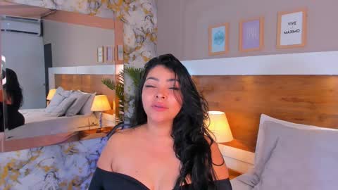 Snapshot of emma_bakker_ chatting on 1, 2, 2026 Emma online show from 1, 2, 2026