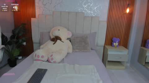 Snapshot of emma_bakker_ chatting on 2, 4, 2026 Emma online show from 2, 4, 2026