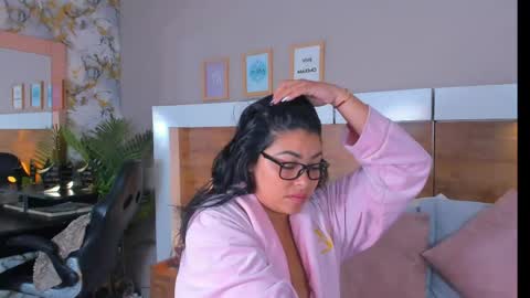 Snapshot of emma_bakker_ chatting on 5, 5, 2026 Emma online show from 5, 5, 2026