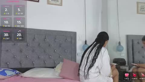 Snapshot of emma_blake__ chatting on 22, 9, 2025 Emma online show from 22, 9, 2025