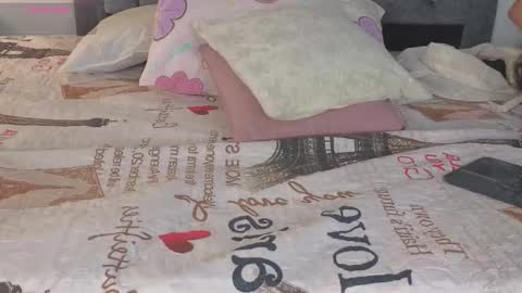 Snapshot of emma_blake__ chatting on 10, 11, 2025 Emma online show from 10, 11, 2025