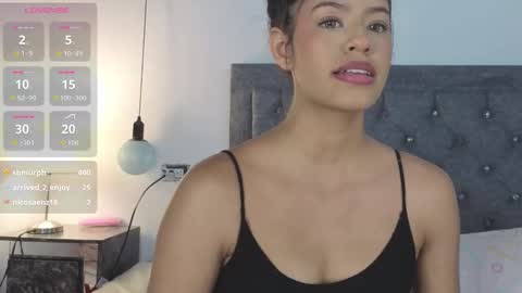 Snapshot of emma_blake__ chatting on 20, 11, 2025 Emma online show from 20, 11, 2025