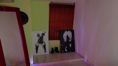 Snapshot of emma_blanco chatting on 17, 7, 2026 Emma online show from 17, 7, 2026