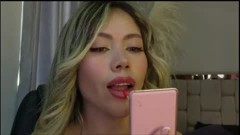 Snapshot of emma_coronel chatting on 15, 3, 2026 emma coronel online show from 15, 3, 2026