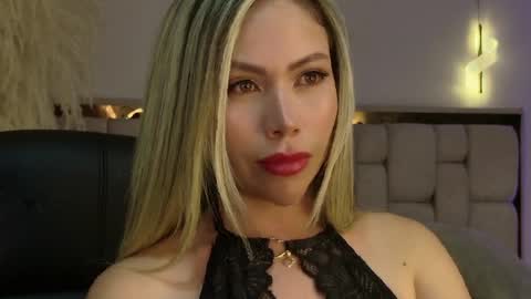 Snapshot of emma_coronel chatting on 6, 4, 2026 emma coronel online show from 6, 4, 2026