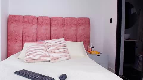 Emma online show from 8, 11, 2025