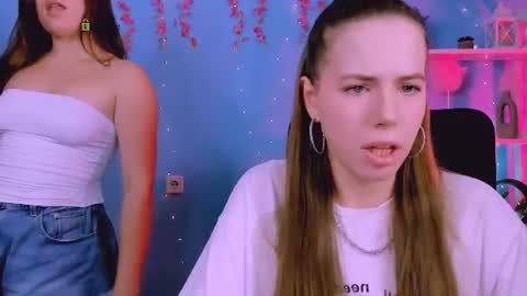 Snapshot of emma_dark_ chatting on 17, 7, 2026 emma_dark_ online show from 17, 7, 2026