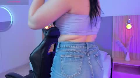 E M M A online show from 2, 2, 2026