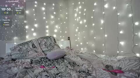 Snapshot of emma_just chatting on 12, 1, 2026 emma_just online show from 12, 1, 2026