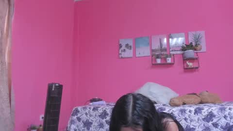 Snapshot of emma_lean chatting on 24, 12, 2024 whises lits online show from 24, 12, 2024