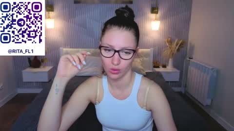 Snapshot of emma_myer chatting on 29, 4, 2026 Emma Myer online show from 29, 4, 2026
