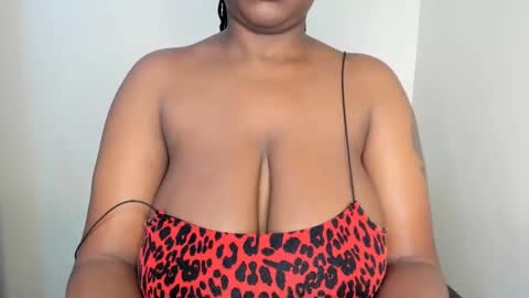 emma_remi online show from 4, 12, 2024