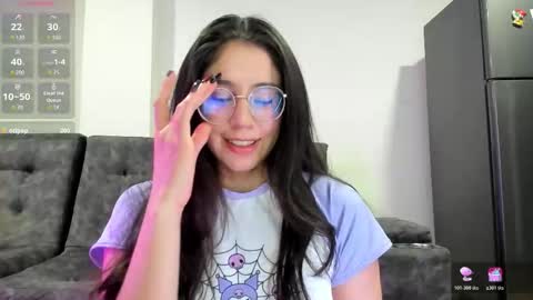 Snapshot of emma_sandovaal chatting on 29, 10, 2025 Emma online show from 29, 10, 2025