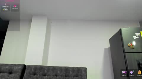 Snapshot of emma_sandovaal chatting on 4, 11, 2025 Emma online show from 4, 11, 2025