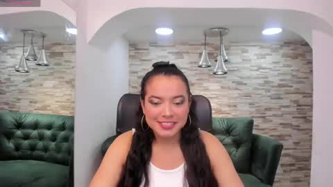 Snapshot of emma_sky_ chatting on 21, 5, 2026 Emma online show from 21, 5, 2026