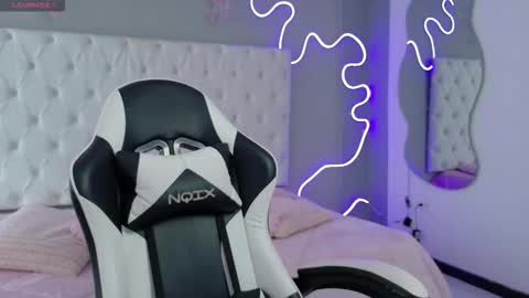 Snapshot of emma_visconti chatting on 24, 9, 2025 emma_visconti online show from 24, 9, 2025