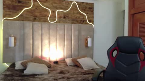 Snapshot of emma_visconti chatting on 26, 9, 2025 emma_visconti online show from 26, 9, 2025