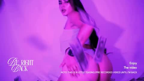 emma_whitee_ online show from 25, 11, 2025