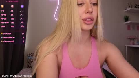 Snapshot of emmaandjake chatting on 25, 4, 2026 emmaandjake online show from 25, 4, 2026