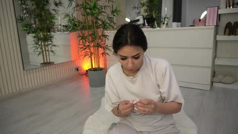 Snapshot of emmablanco chatting on 7, 4, 2026 emmablanco online show from 7, 4, 2026