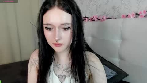Snapshot of emmablissa chatting on 4, 6, 2026 emmablissa online show from 4, 6, 2026