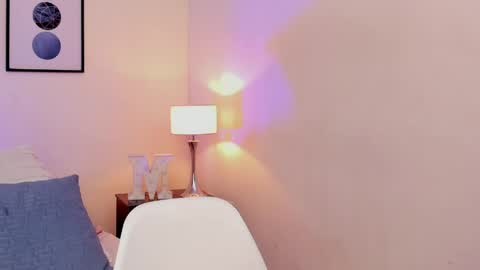 Snapshot of emmabridgerton chatting on 16, 4, 2026 Emma online show from 16, 4, 2026