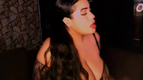 Snapshot of emmacamille2 chatting on 23, 2, 2025 emmacamille2 online show from 23, 2, 2025