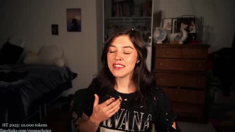 Snapshot of emmachoice chatting on 18, 10, 2025 emmachoice online show from 18, 10, 2025