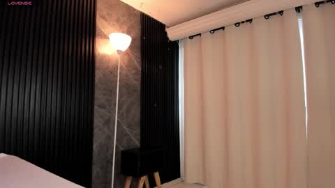 Snapshot of emmaclark_1 chatting on 7, 11, 2025 emmaclark_1 online show from 7, 11, 2025