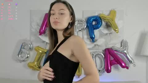 Emma online show from 4, 12, 2025