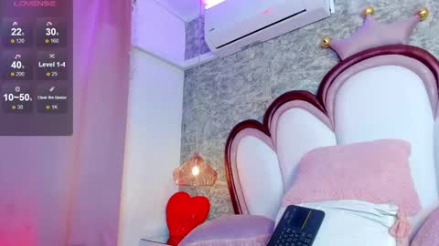 Snapshot of emmacrush chatting on 11, 3, 2026 Welcome Im yosein Your love is my passion activate it with your tips and enjoy with me online show from 11, 3, 2026