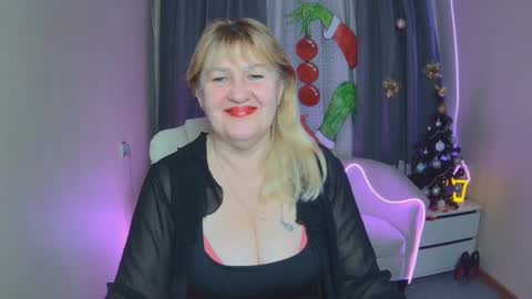 Snapshot of emmaellison924117 chatting on 16, 12, 2025 emmaellison924117 online show from 16, 12, 2025