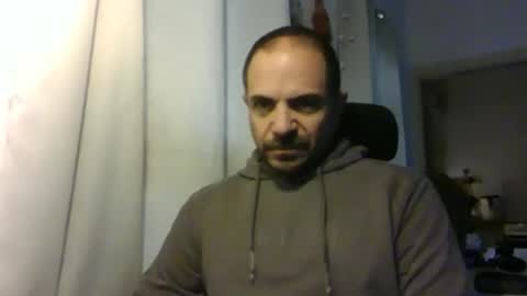 Snapshot of emmagold123 chatting on 3, 4, 2026 Ariel online show from 3, 4, 2026