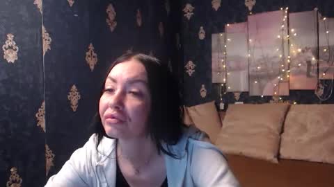 EmmaGoldX online show from 17, 11, 2025