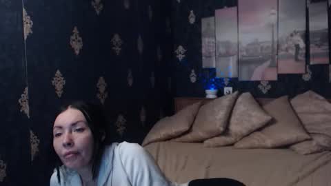 EmmaGoldX online show from 1, 2, 2026