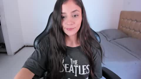 Snapshot of emmagrace99 chatting on 12, 4, 2026 Jennifer online show from 12, 4, 2026