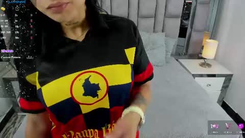 Snapshot of emmahill1 chatting on 7, 7, 2026 EMMA HILL online show from 7, 7, 2026