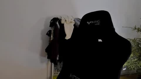 Emma online show from 10, 1, 2025