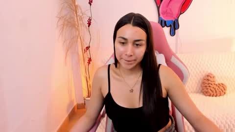 Snapshot of emmamyers_ chatting on 7, 2, 2026 Emma online show from 7, 2, 2026